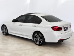 BMW - 328I - 2018/2018 - Branca - R$ 199.900,00