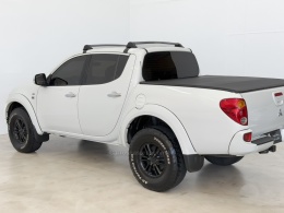 MITSUBISHI - L200 TRITON - 2014/2015 - Branca - R$ 124.900,00