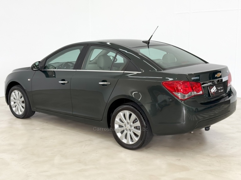 CHEVROLET - CRUZE - 2013/2014 - Verde - R$ 67.900,00