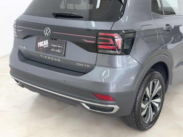 VOLKSWAGEN - T-CROSS - 2022/2023 - Cinza - R$ 119.900,00