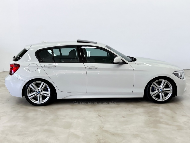 BMW - 125I - 2013/2014 - Branca - R$ 121.900,00