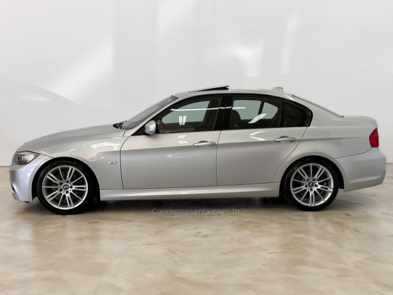 BMW - 335I - 2011/2012 - Prata - R$ 149.900,00