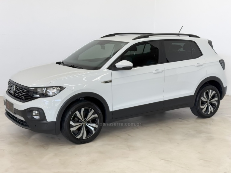 VOLKSWAGEN - T-CROSS - 2021/2022 - Branca - R$ 112.900,00