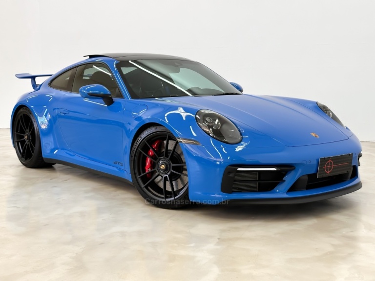 PORSCHE - 911 - 2023/2024 - Azul - R$ 1.240.000,00