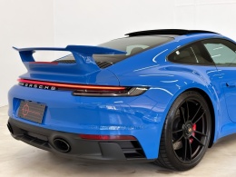 PORSCHE - 911 - 2023/2024 - Azul - R$ 1.240.000,00