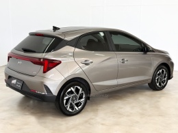 HYUNDAI - HB20 - 2023/2024 - Prata - R$ 108.900,00