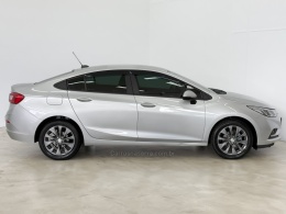 CHEVROLET - CRUZE - 2018/2018 - Prata - R$ 85.900,00