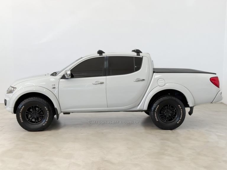 MITSUBISHI - L200 TRITON - 2014/2015 - Branca - R$ 124.900,00