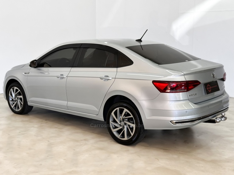 VOLKSWAGEN - VIRTUS - 2019/2020 - Prata - R$ 85.500,00