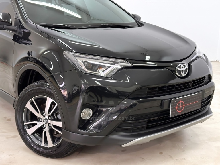 TOYOTA - RAV4 - 2018/2019 - Preta - R$ 149.900,00