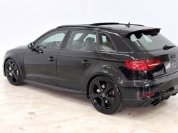 AUDI - RS3 - 2018/2018 - Preta - R$ 418.000,00