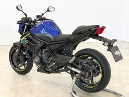 YAMAHA - XJ6 N - 2018/2019 - Azul - R$ 49.900,00