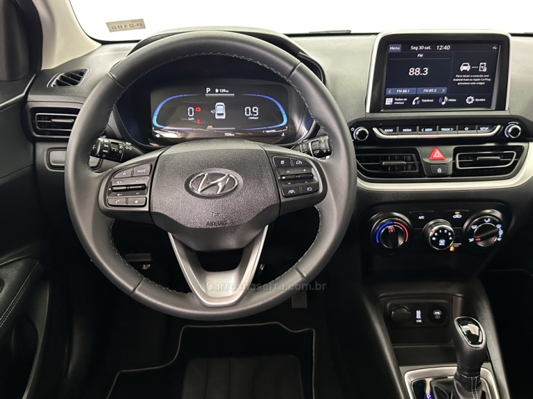 HYUNDAI - HB20 - 2023/2024 - Prata - R$ 108.900,00