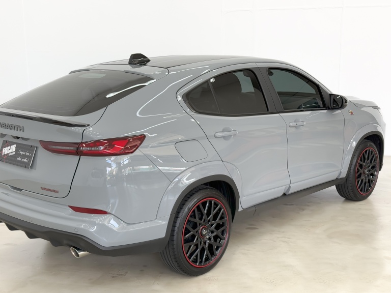 FIAT - FASTBACK - 2023/2024 - Cinza - R$ 143.900,00