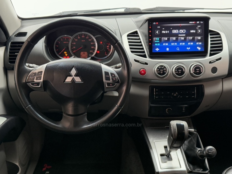 MITSUBISHI - L200 TRITON - 2014/2015 - Branca - R$ 124.900,00