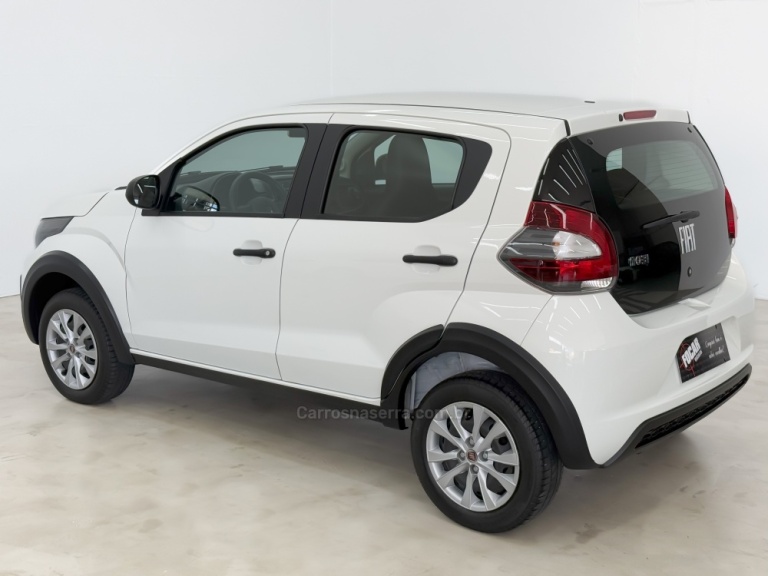 FIAT - MOBI - 2022/2023 - Branca - R$ 54.900,00