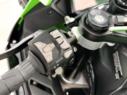 KAWASAKI - NINJA ZX-10R - 2021/2022 - Verde - R$ 94.900,00