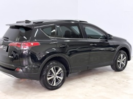 TOYOTA - RAV4 - 2018/2019 - Preta - R$ 149.900,00