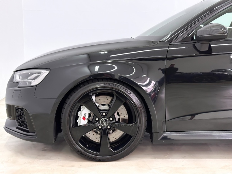 AUDI - RS3 - 2018/2018 - Preta - R$ 418.000,00