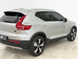 VOLVO - XC 40 - 2018/2019 - Prata - R$ 153.900,00