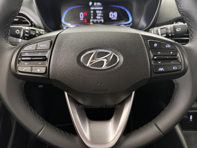 HYUNDAI - HB20 - 2023/2024 - Prata - R$ 108.900,00