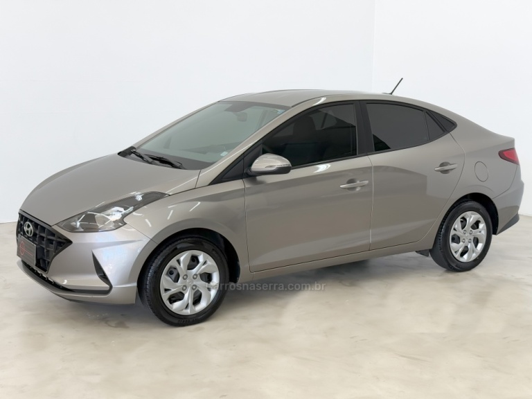 HYUNDAI - HB20S - 2021/2022 - Prata - R$ 68.900,00