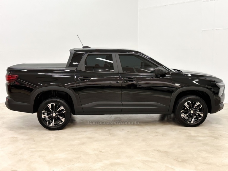 CHEVROLET - MONTANA - 2023/2024 - Preta - R$ 115.900,00