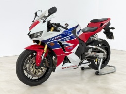 HONDA - CBR 600RR - 2014/2014 - Branca - R$ 59.900,00