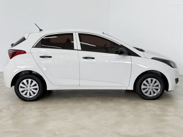 HYUNDAI - HB20 - 2018/2019 - Branca - R$ 56.900,00