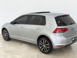 VOLKSWAGEN - GOLF - 2015/2015 - Prata - R$ 77.900,00