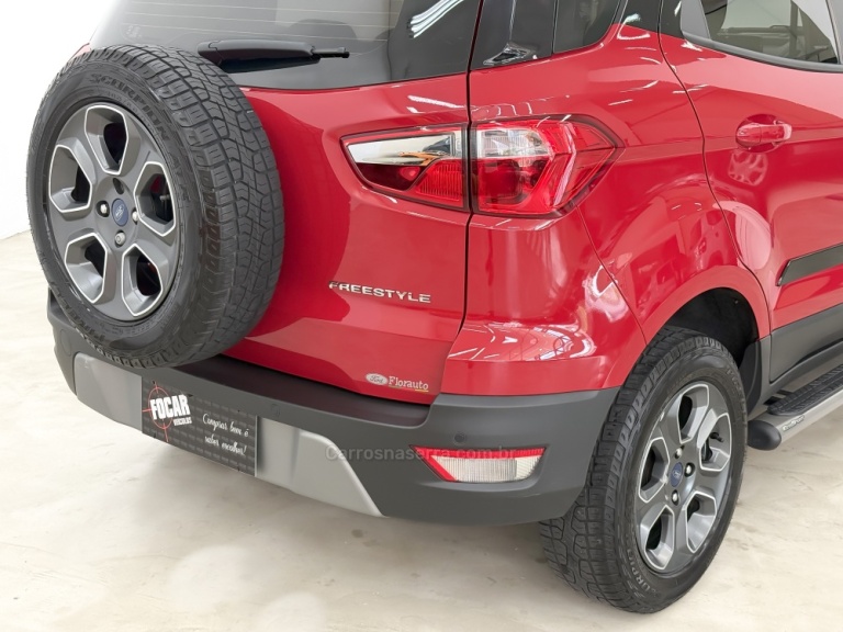 FORD - ECOSPORT - 2020/2021 - Vermelha - R$ 84.900,00