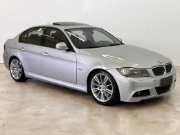 BMW - 335I - 2011/2012 - Prata - R$ 149.900,00