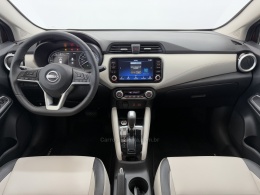 NISSAN - VERSA - 2023/2024 - Vermelha - R$ 115.900,00