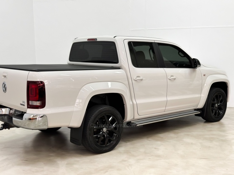 VOLKSWAGEN - AMAROK - 2021/2021 - Branca - R$ 199.900,00