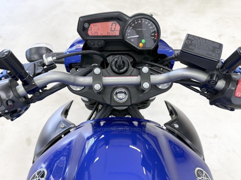 YAMAHA - XJ6 N - 2018/2019 - Azul - R$ 49.900,00