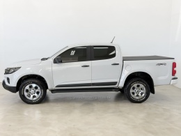 CHEVROLET - S10 - 2022/2023 - Branca - R$ 161.500,00