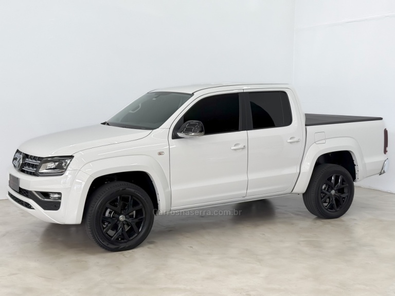 VOLKSWAGEN - AMAROK - 2022/2022 - Branca - R$ 197.900,00