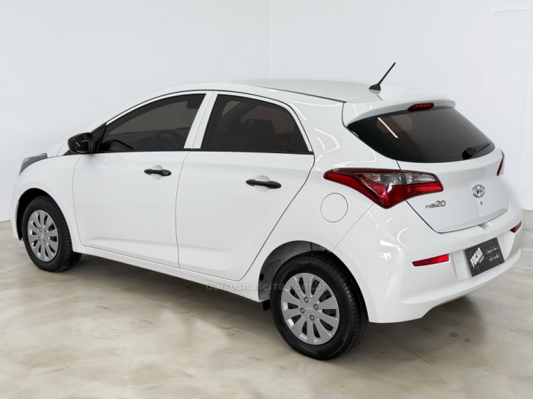 HYUNDAI - HB20 - 2018/2019 - Branca - R$ 56.900,00