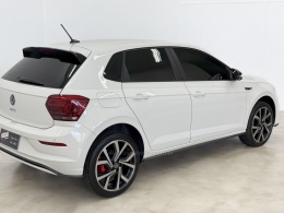 VOLKSWAGEN - POLO - 2023/2023 - Branca - R$ 128.900,00