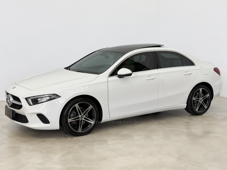 MERCEDES-BENZ - A 200 - 2020/2020 - Branca - R$ 189.900,00