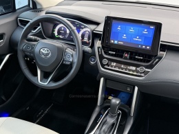 TOYOTA - COROLLA - 2024/2025 - Branca - R$ 198.900,00