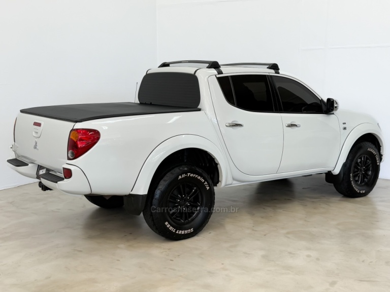 MITSUBISHI - L200 TRITON - 2014/2015 - Branca - R$ 124.900,00