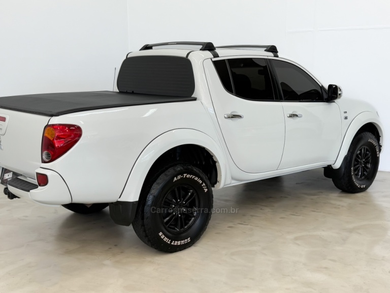 MITSUBISHI - L200 TRITON - 2014/2015 - Branca - R$ 124.900,00