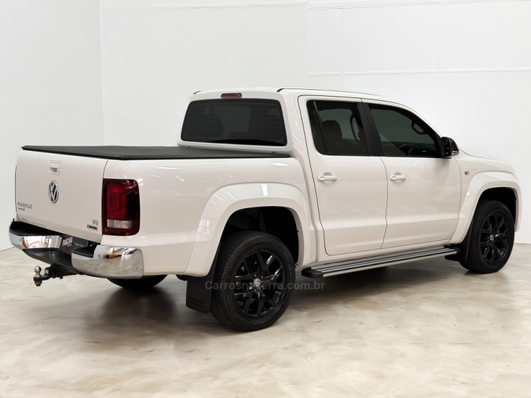 VOLKSWAGEN - AMAROK - 2021/2021 - Branca - R$ 199.900,00