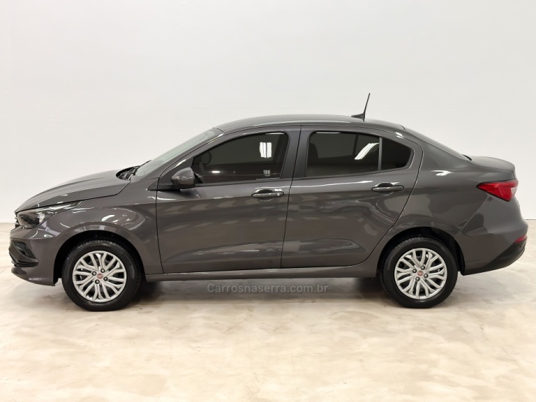 FIAT - CRONOS - 2023/2024 - Cinza - R$ 91.900,00