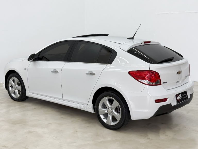 CHEVROLET - CRUZE - 2014/2014 - Branca - R$ 73.500,00