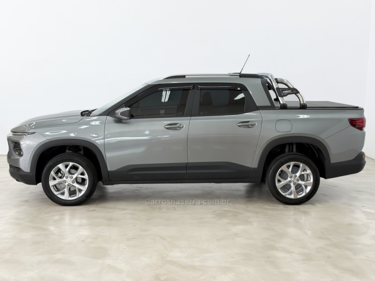 CHEVROLET - MONTANA - 2023/2023 - Prata - R$ 125.900,00