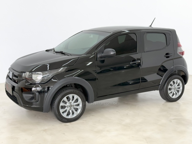 FIAT - MOBI - 2021/2022 - Preta - R$ 53.900,00