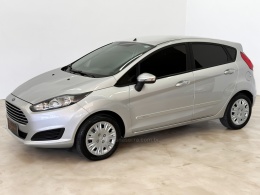 FORD - FIESTA - 2016/2017 - Prata - R$ 53.500,00