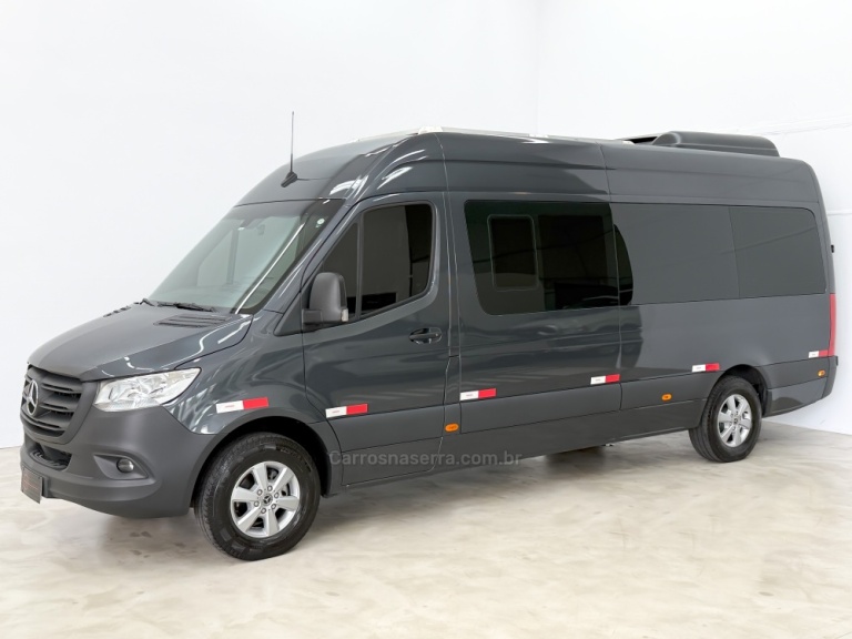 MERCEDES-BENZ - SPRINTER - 2021/2022 - Cinza - R$ 435.000,00